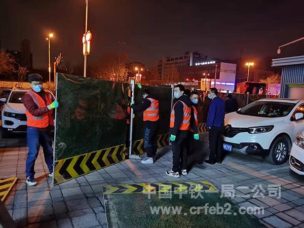 夜间抢工 争分夺秒 夜间抢工 争分夺秒